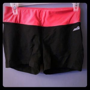 Coral AVIA workout shorts, size small